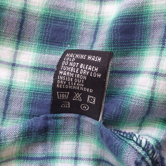 Eighty Eight Platinum Short Sleeve Flannel Button Up Plaid Shirt, Small - Picture 8 of 9